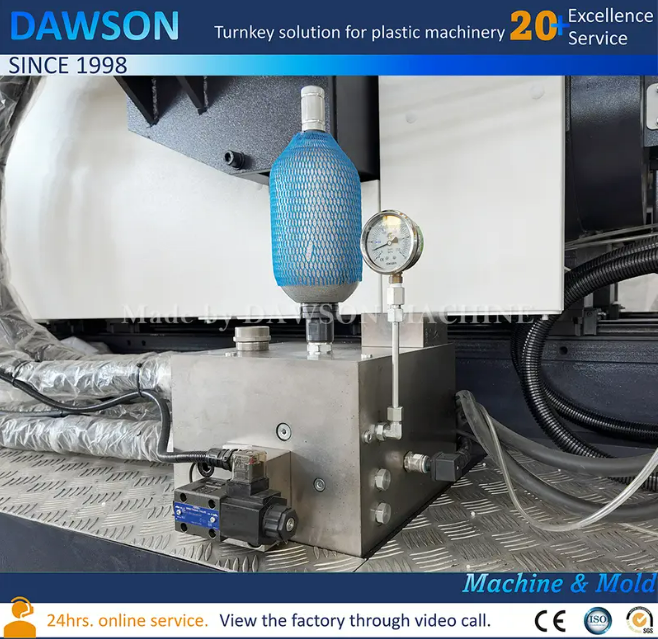 Инъекционный формовочный аппарат