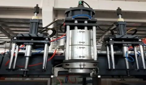 Важность эффективного охлаждения при выдувном формовании