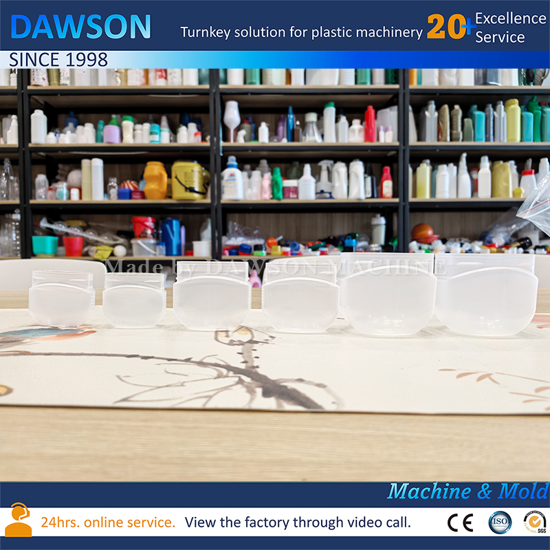 Полностью автоматические непрозрачные белые вазелиновые банки. Машины для литья с выдувом под давлением. Система литья под давлением с выдувом.