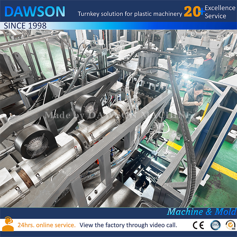 Промышленная машина для выдувного формования канистр с широкой горловиной и прямыми стенками из ПЭВП, 5-головочная конструкция